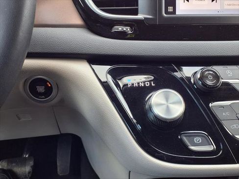 Certified 2024 Chrysler Voyager LX image 12