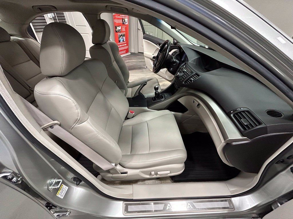 Used 2009 Acura TSX w/ Technology Package FWD image 38