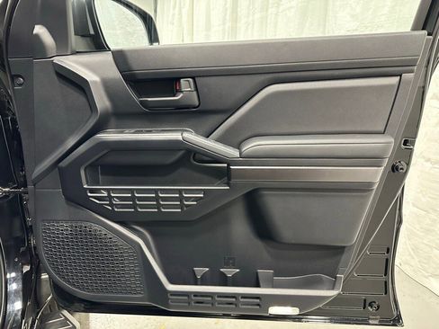 Used 2025 Toyota 4Runner SR5 image 55