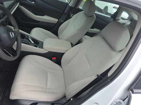 Certified 2023 Honda Accord LX image 10