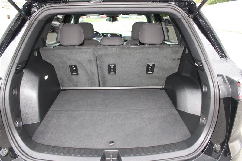 Used 2026 Chevrolet Equinox LT AWD/4WD image 19