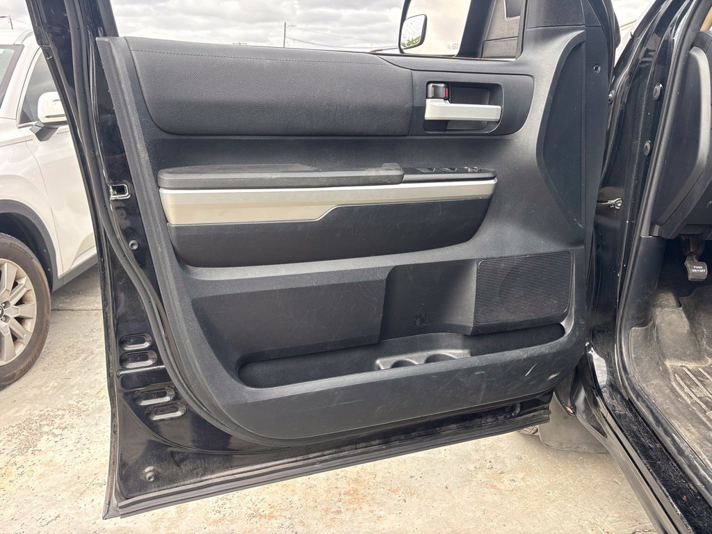 Used 2014 Toyota Tundra SR5 w/ SR5 Upgrade Package RWD image 11