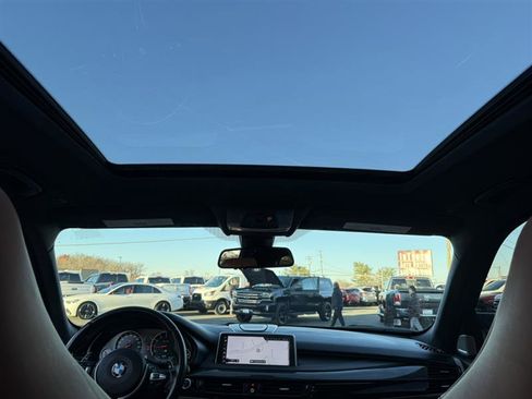 Used 2017 BMW X5 M image 24