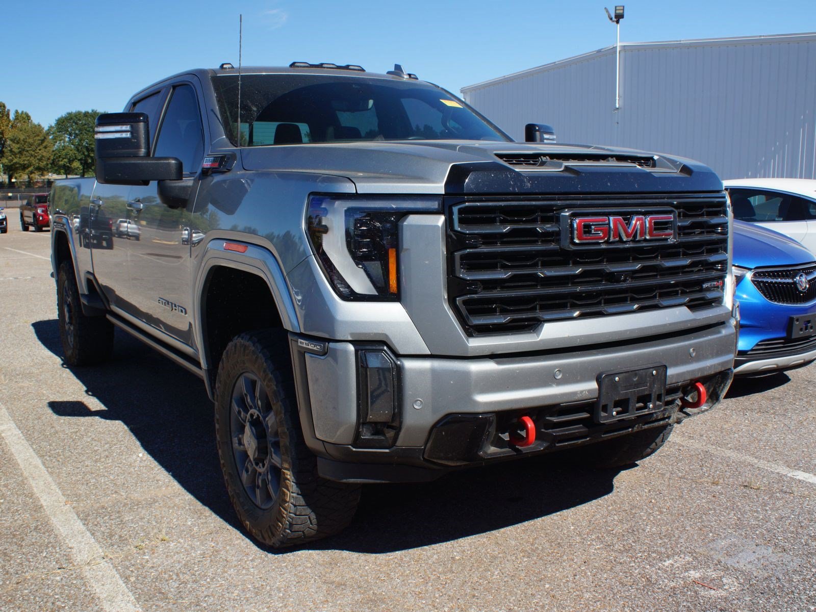 Used 2024 GMC Sierra 2500 AT4 w/ AT4 Premium Plus Package AWD/4WD image 3