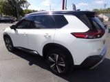Used 2021 Nissan Rogue Platinum image 5