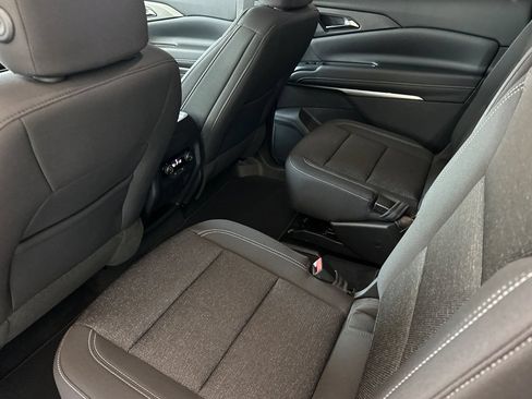 New 2026 Chevrolet Traverse LT FWD image 12