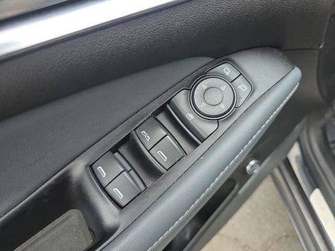 Certified 2019 Buick Enclave Essence AWD/4WD image 14