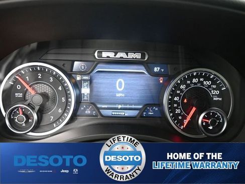 New 2026 RAM 1500 4x4 Crew Cab image 30