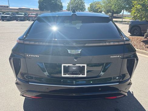 Certified 2024 Cadillac Lyriq Luxury AWD/4WD image 4