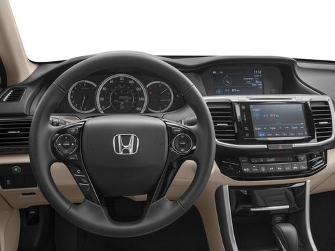 Used 2017 Honda Accord EX-L image 7