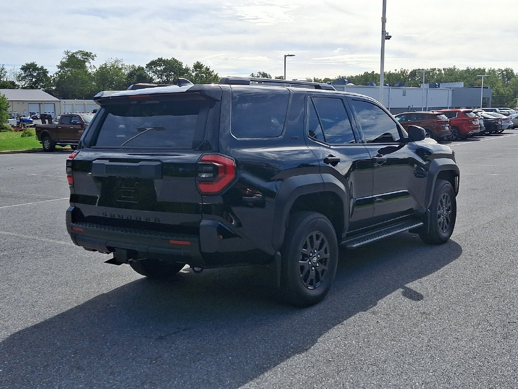 Used 2026 Toyota 4Runner SR5 AWD/4WD image 4