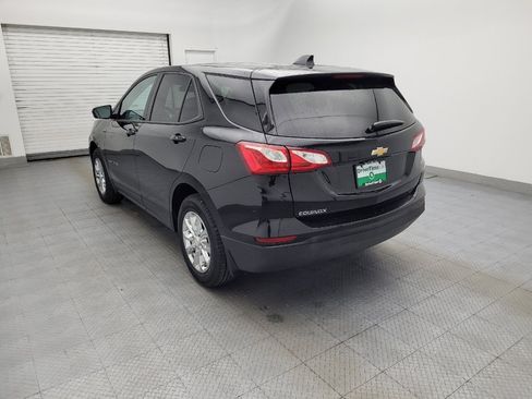 Used 2019 Chevrolet Equinox LS w/ LS Convenience Package image 5