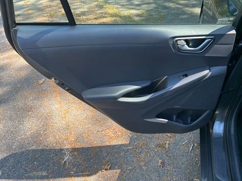 Used 2022 Hyundai Ioniq Blue image 25