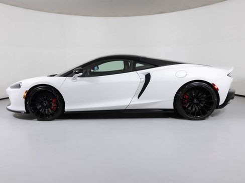 Used 2022 McLaren GT image 3