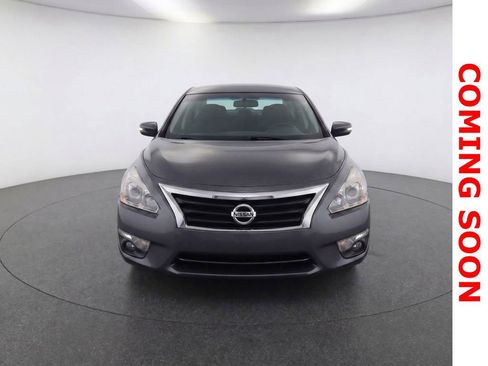 Used 2015 Nissan Altima 2.5 SL w/ Technology Package image 7
