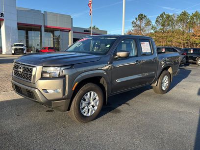 Used 2024 Nissan Frontier SV w/ SV Convenience Package