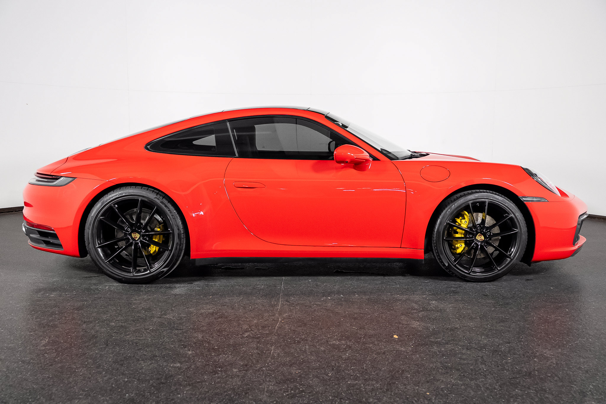 Used 2021 Porsche 911 Carrera w/ Premium Package RWD image 29