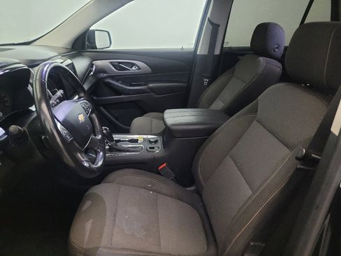 Used 2018 Chevrolet Traverse LT image 17
