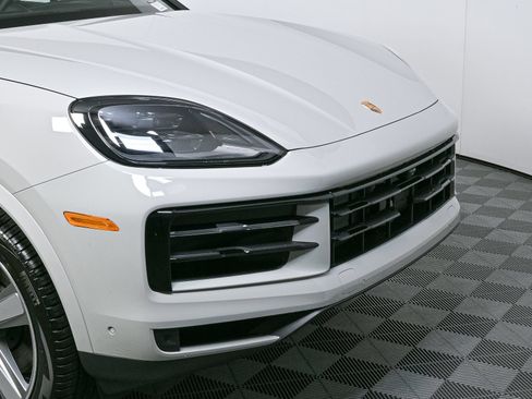 New 2026 Porsche Cayenne Coupe AWD/4WD image 37