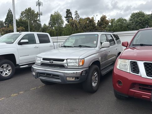 Used 2001 Toyota 4Runner SR5 RWD image 1