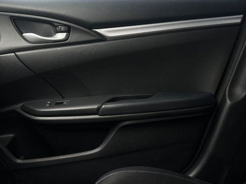 Used 2020 Honda Civic Sport image 22