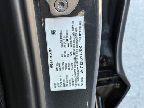 Used 2023 Tesla Model 3 Performance image 39