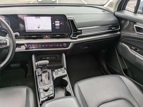 Used 2025 Kia Sportage EX FWD image 23