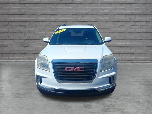 Used 2017 GMC Terrain SLE w/ Driver Alert Package I FWD image 2