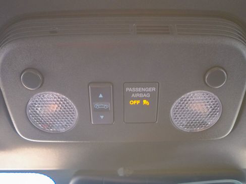 Used 2022 Ford Mustang Premium image 27