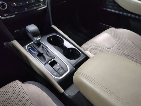 Used 2019 Hyundai Santa Fe SE FWD image 26