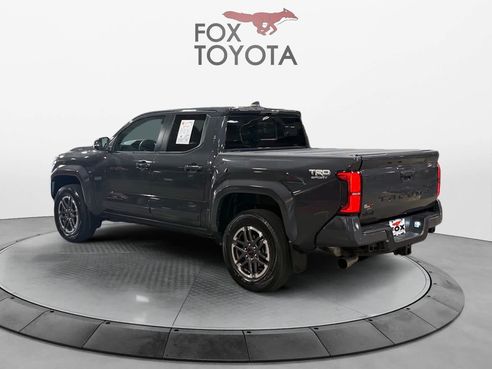 Used 2024 Toyota Tacoma TRD Sport w/ TRD Sport Upgrade Package AWD/4WD image 4