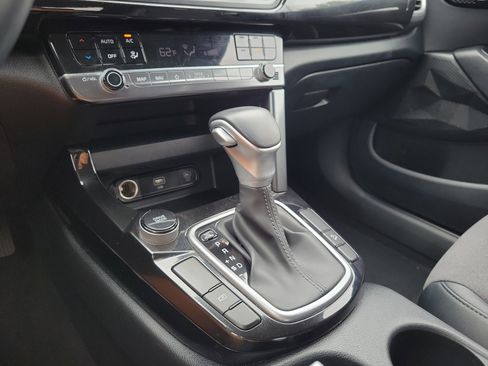 Used 2025 Kia Seltos S FWD image 27