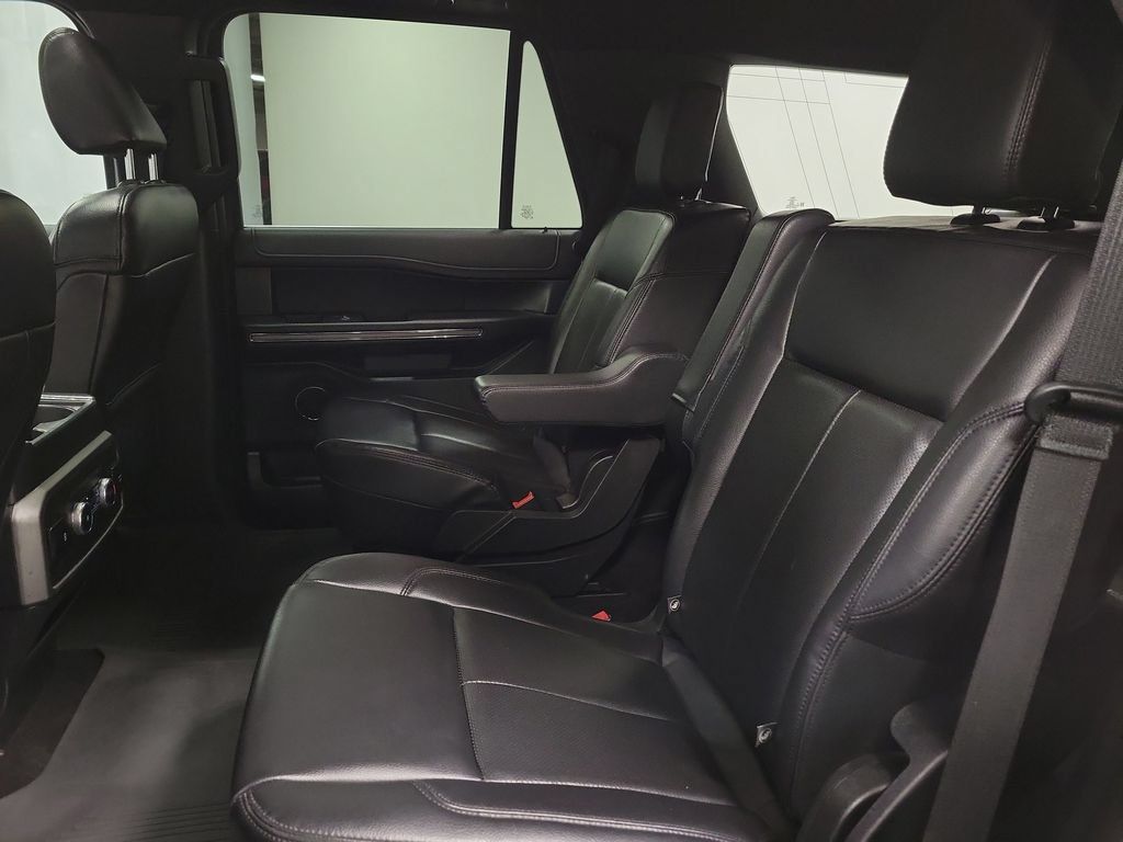 Used 2021 Ford Expedition XLT AWD/4WD image 31