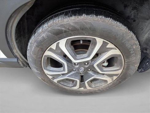 Used 2023 Subaru Ascent Limited w/ Technology Package image 9