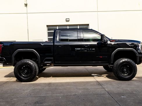 Used 2024 GMC Sierra 3500 AT4 w/ AT4 Premium Plus Package image 10