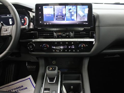 New 2026 Nissan Pathfinder SL w/ SL Premium Package FWD image 21