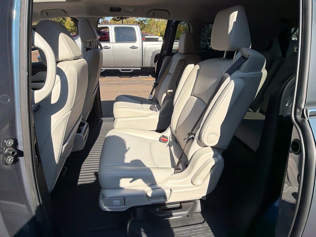 Used 2025 Honda Odyssey EX-L image 17