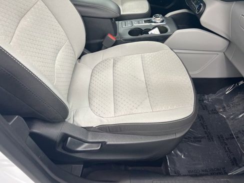Used 2023 Ford Escape Active image 23