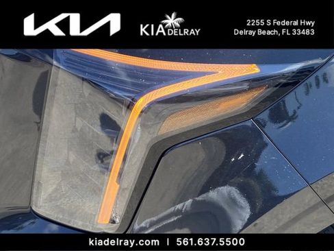 New 2026 Kia Carnival SX FWD image 6