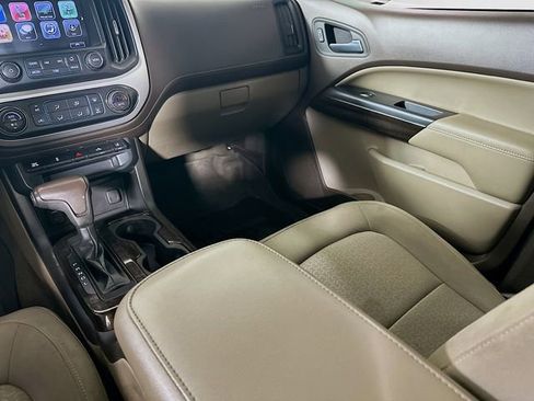 Used 2017 GMC Canyon SLE w/ SLE Convenience Package image 22