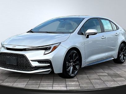 Used 2026 Toyota Corolla SE w/ SE Package