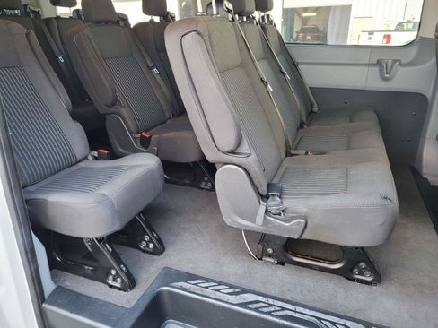 Used 2018 Ford Transit 350 XLT RWD image 19