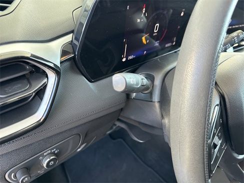 Used 2025 Chevrolet TrailBlazer LT image 19