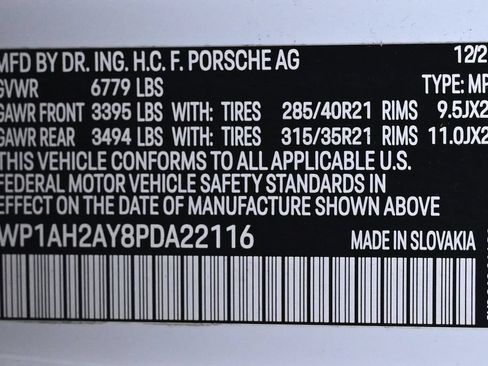 Certified 2023 Porsche Cayenne Turbo S AWD/4WD image 31