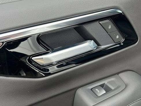 New 2026 Chevrolet Tahoe LS image 13