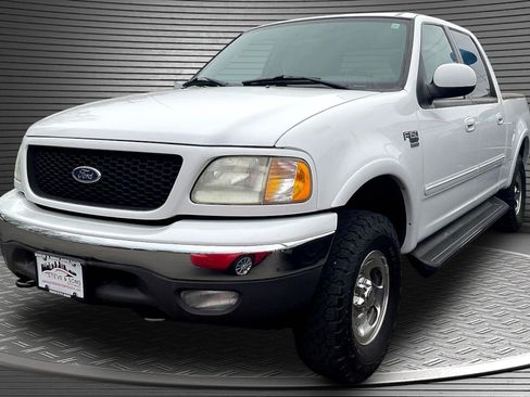 Used 2003 Ford F150 XLT AWD/4WD image 3