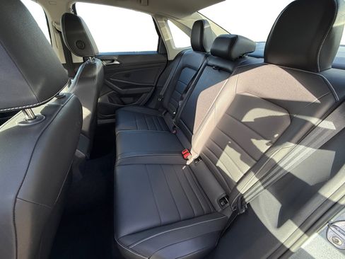 Used 2024 Volkswagen Jetta SE image 16