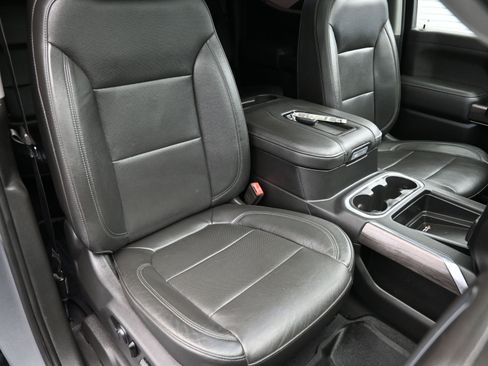 Used 2020 Chevrolet Silverado 1500 LTZ w/ LTZ Premium Package image 39