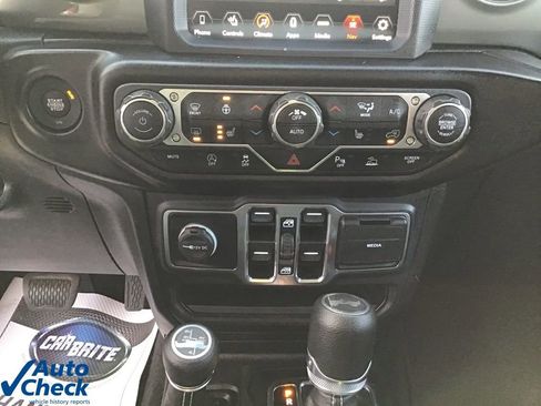 Used 2022 Jeep Wrangler Unlimited Sahara w/ Cold Weather Group image 35