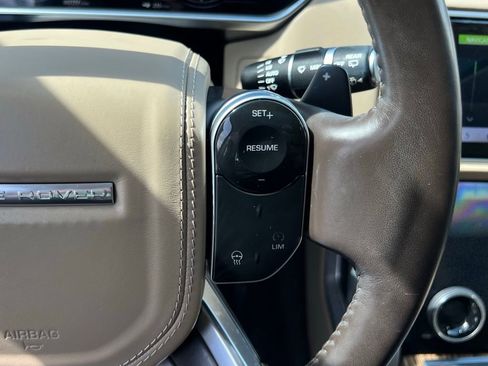 Used 2018 Land Rover Range Rover HSE image 47